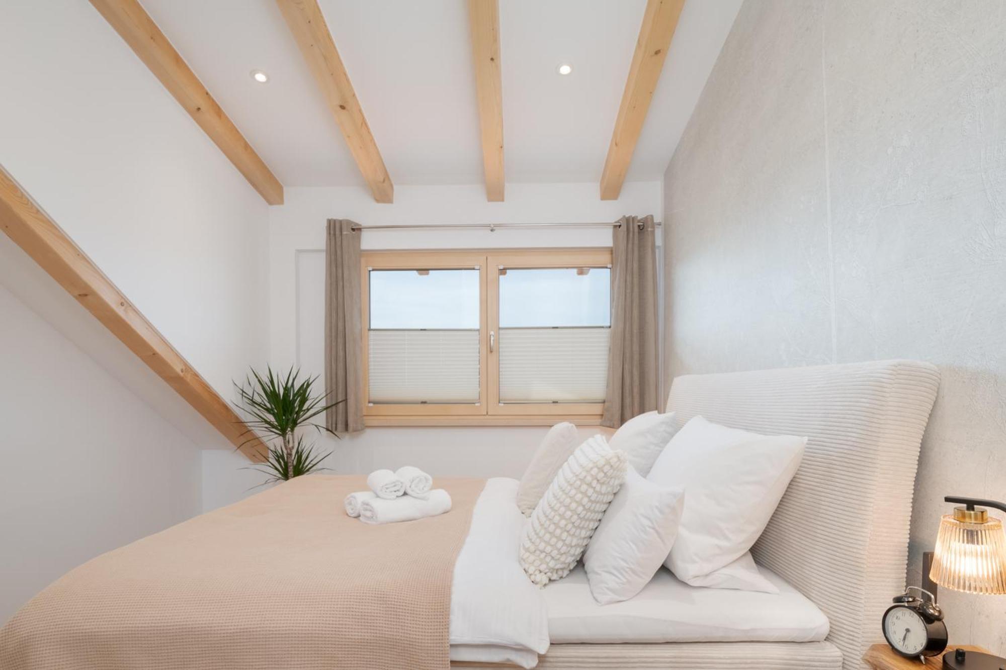 Fenjoy: Ferienapartment Mit Bergblick / Balkon / Bbq ベルナウ・アム・キームゼー エクステリア 写真
